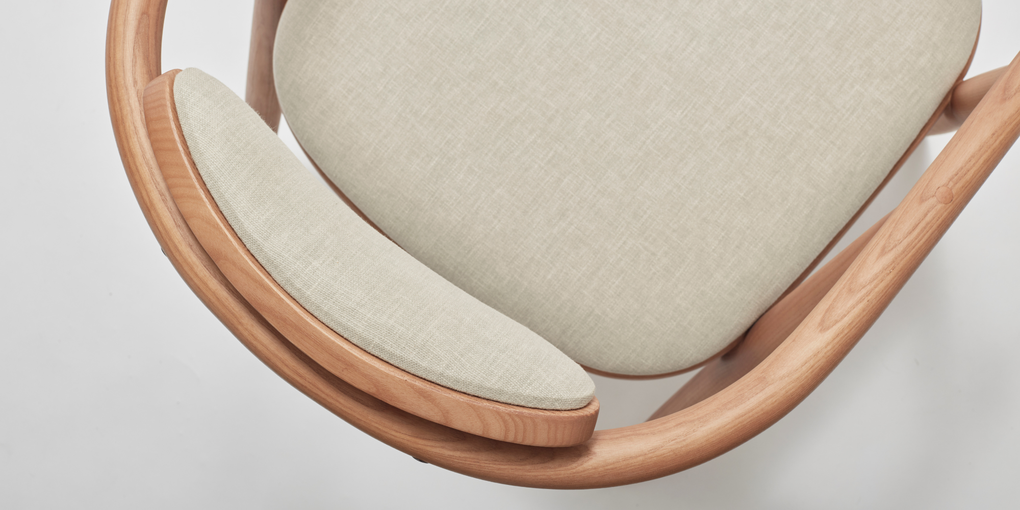 The Timeless Beauty of the Flynn Dining Chair