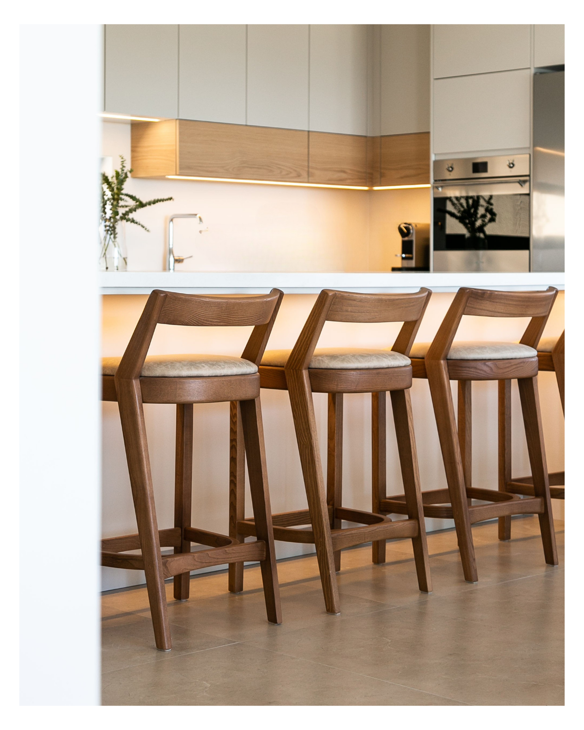 Woodbender, steam bending, custom furniture, dining furniture, barstool, interior design, contract furniture